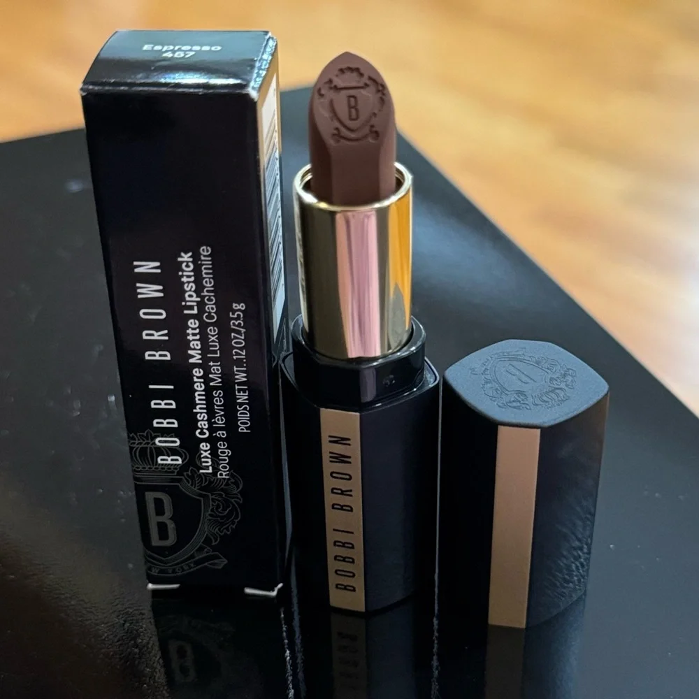 Bobbi Brown Luxe Cashmere Matte Lipstick in Shade Espresso